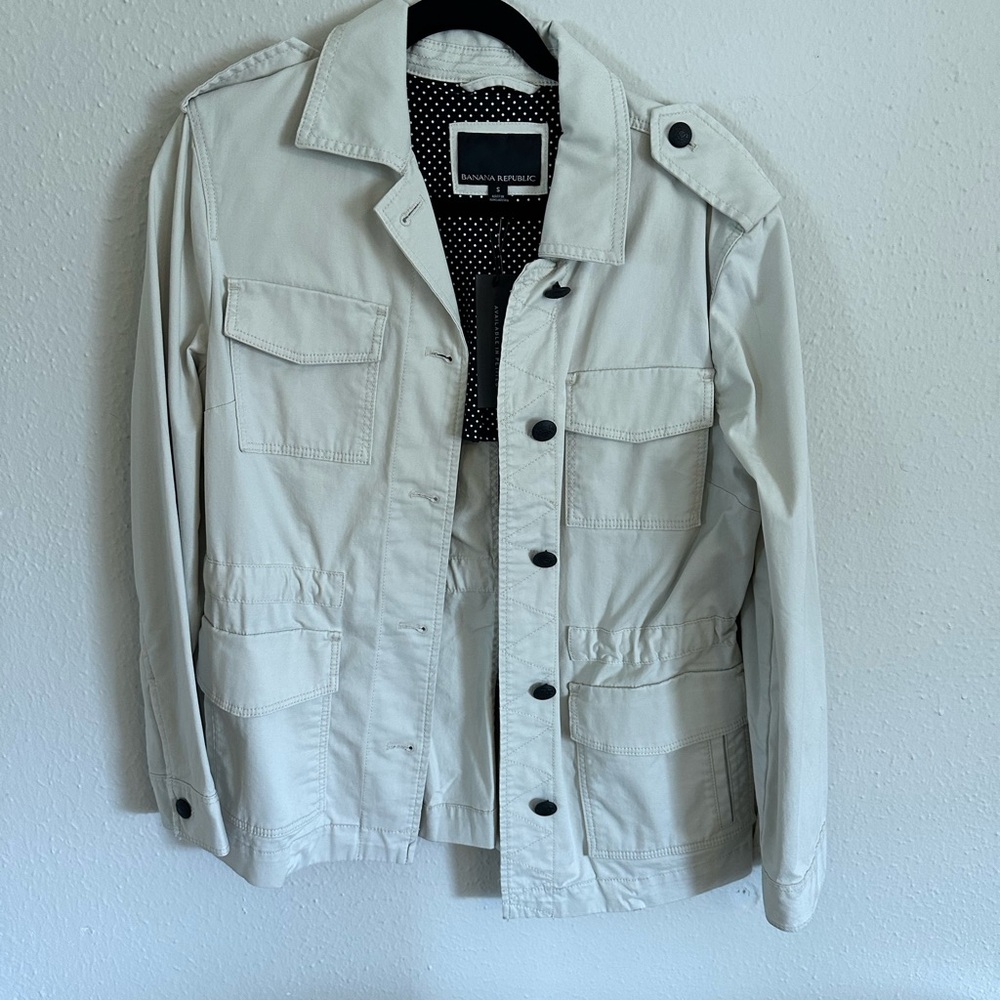 Beige Banana Republic Utility Jacket Size Small NWT